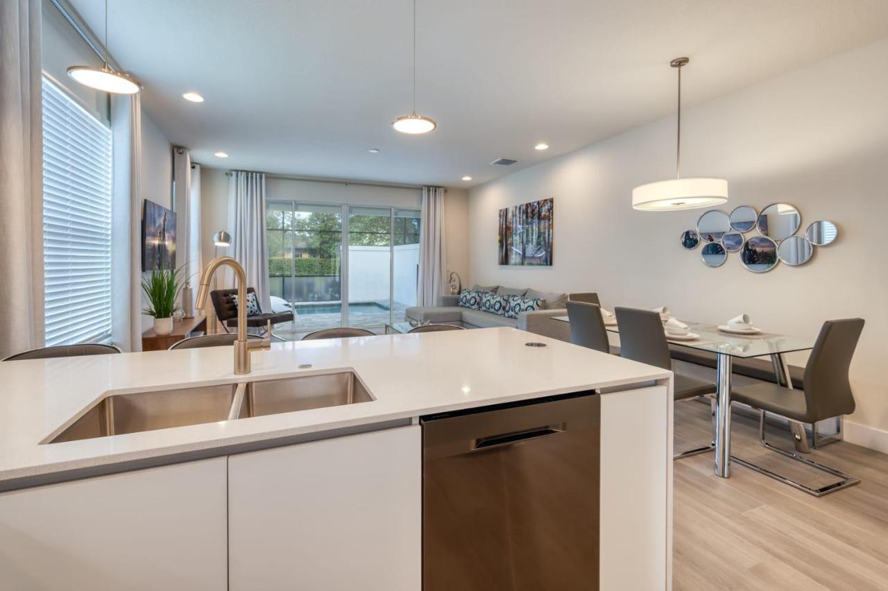 Comfortable Townhome With Private Pool Near Disney Four Corners Экстерьер фото